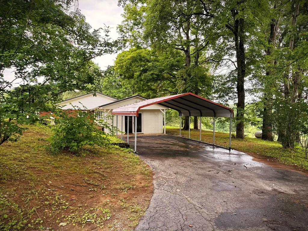1152 Dogwalk Road Monroe TN 38573