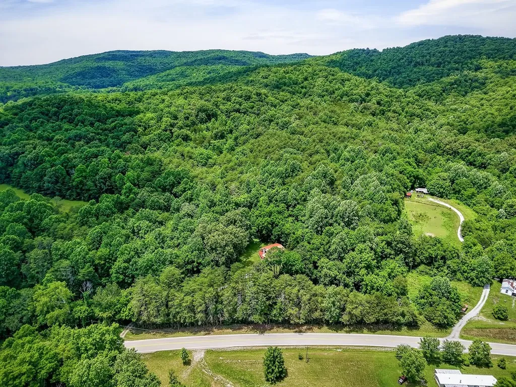 9249 Monterey Highway Sparta TN 38583