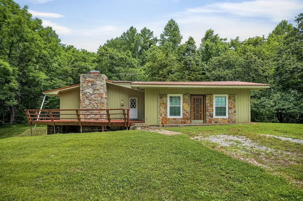 9249 Monterey Highway Sparta TN 38583