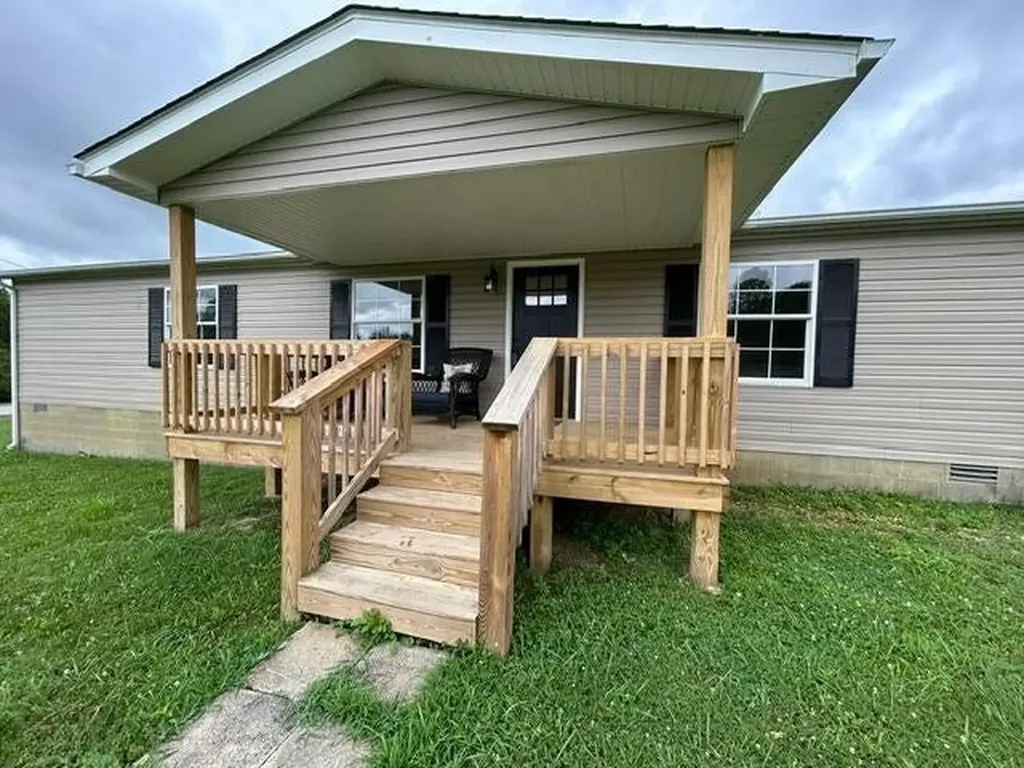 1424 Creston Road Crossville TN 38571