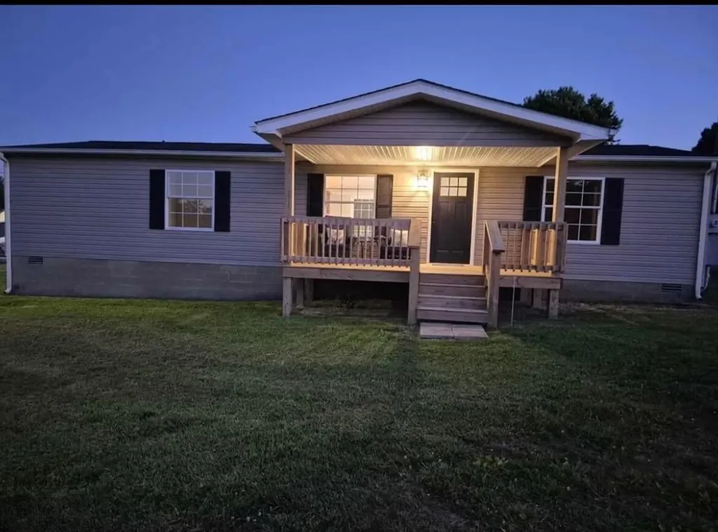 1424 Creston Road Crossville TN 38571