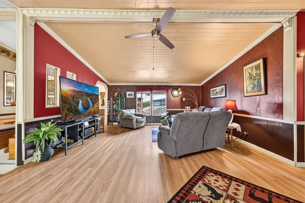 725 Old Flynns Cove Road Crossville TN 38572