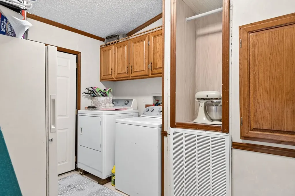 725 Old Flynns Cove Road Crossville TN 38572