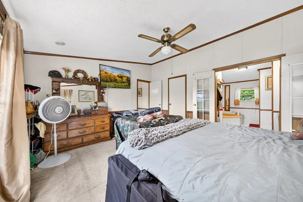 725 Old Flynns Cove Road Crossville TN 38572