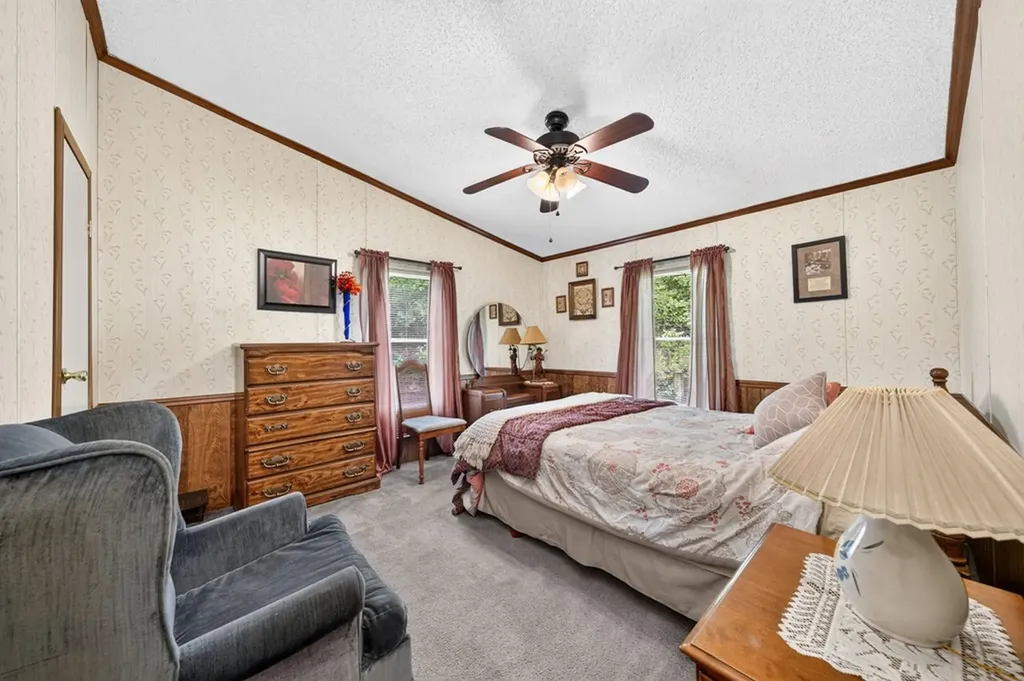 725 Old Flynns Cove Road Crossville TN 38572