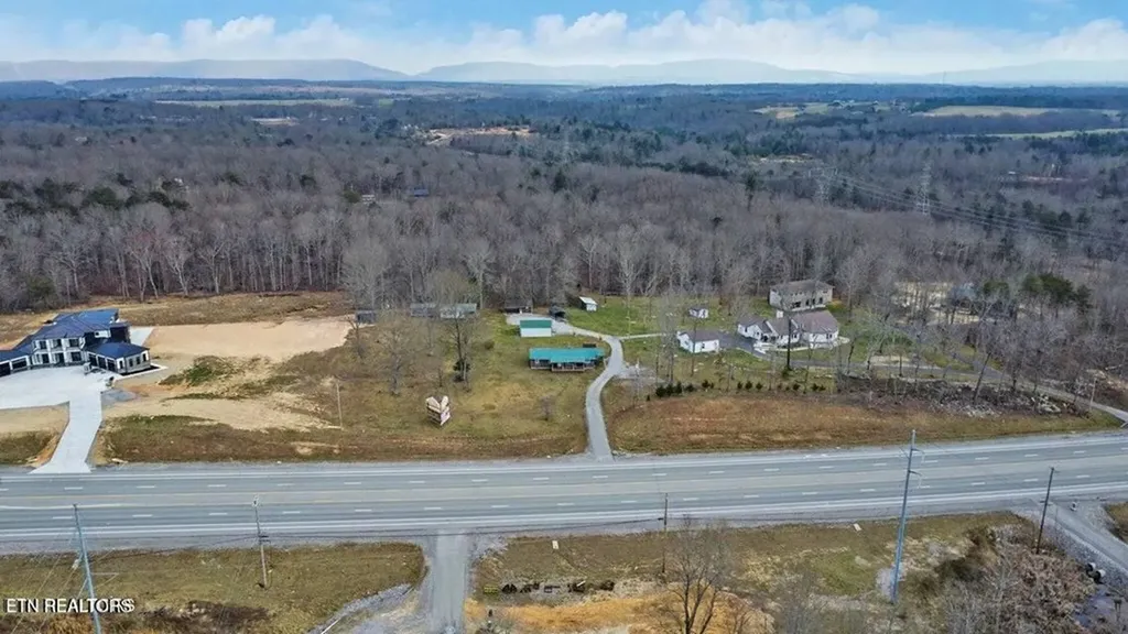 2546 Peavine Road Crossville TN 38571-7928