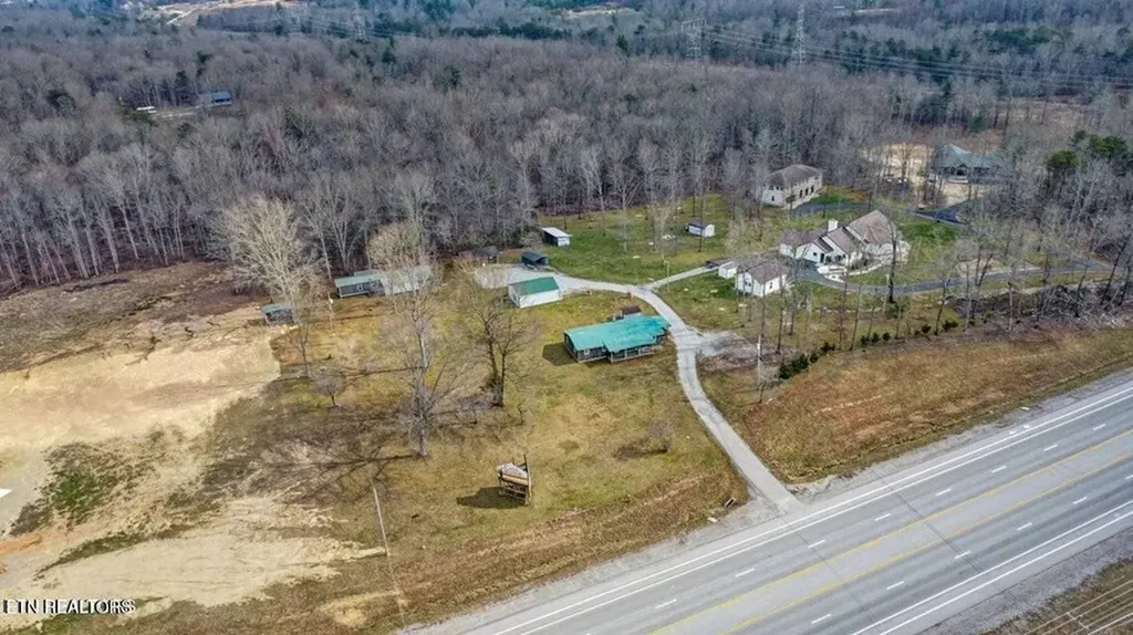 2546 Peavine Road Crossville TN 38571-7928
