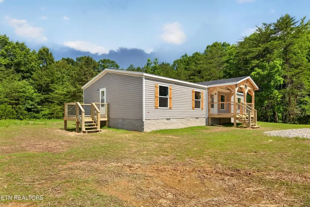 1090 Bill Black Road Unit 1 Clarkrange TN 38553