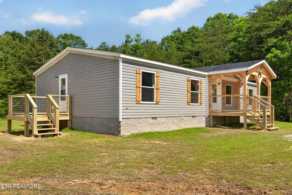 1090 Bill Black Road Unit 1 Clarkrange TN 38553