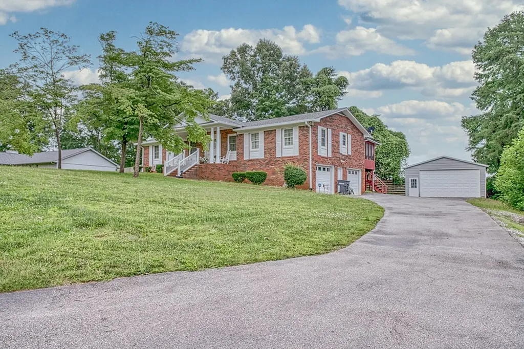 1107 Tanglewood Drive Cookeville TN 38501