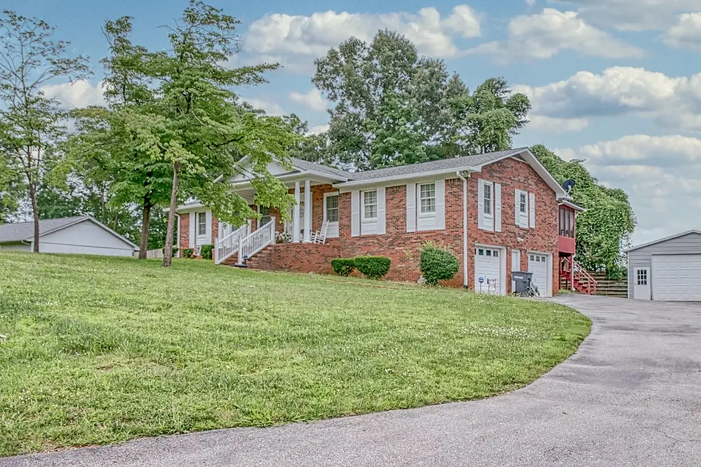1107 Tanglewood Drive Cookeville TN 38501