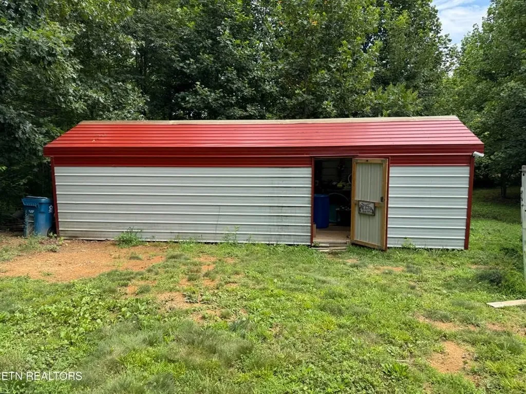 420 Oneida Lane Wilder TN 38589