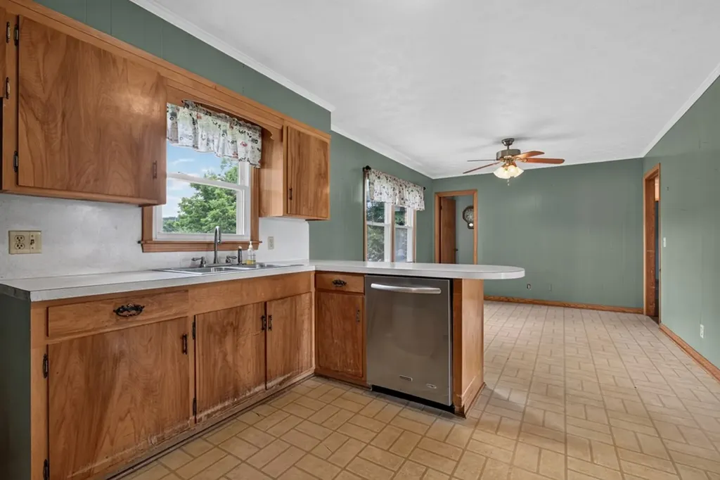 3035 Monterey Highway Sparta TN 38583