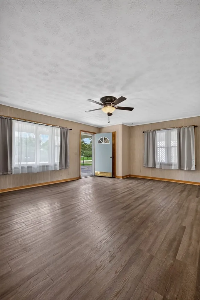 3035 Monterey Highway Sparta TN 38583