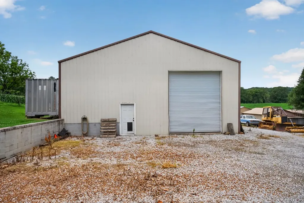 3035 Monterey Highway Sparta TN 38583