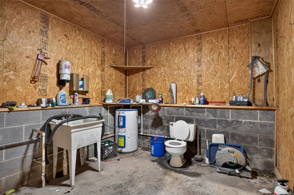 3035 Monterey Highway Sparta TN 38583