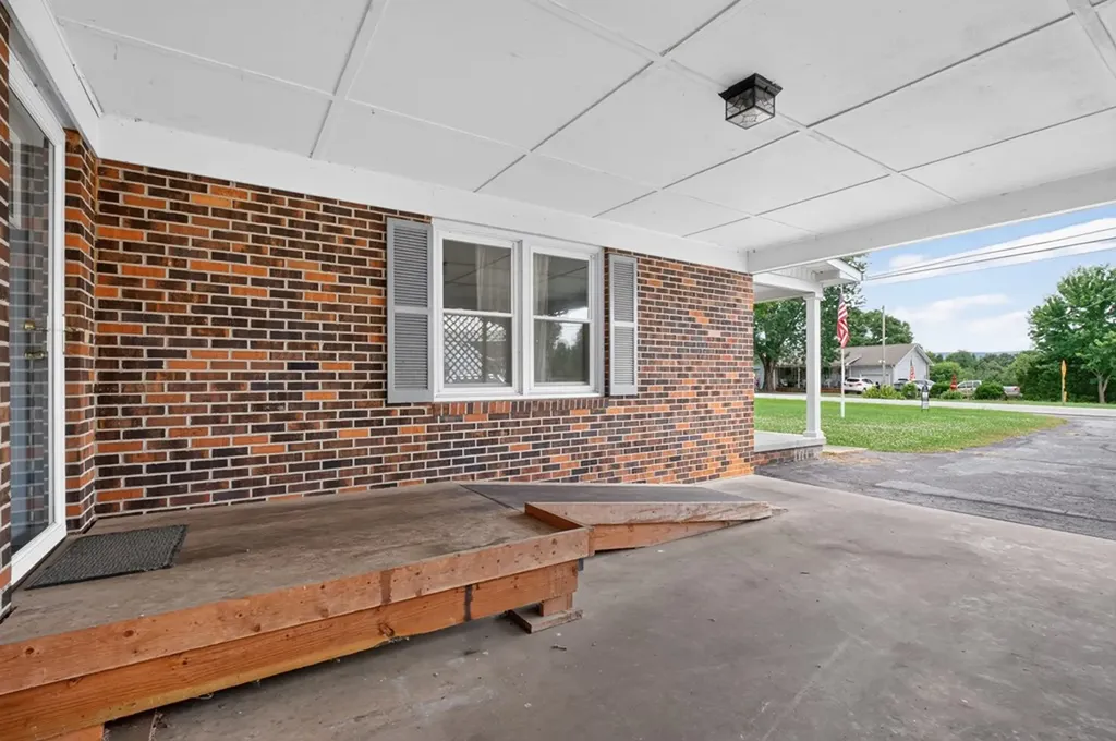 3035 Monterey Highway Sparta TN 38583