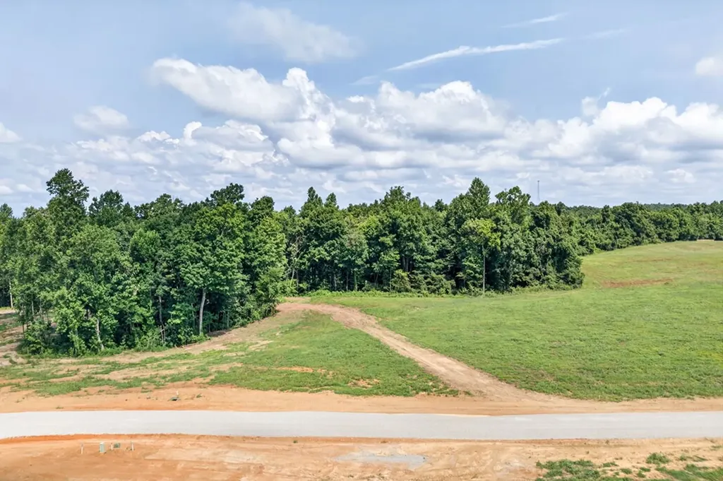 Lot 10 Sandstone Run Byrdstown TN 38549