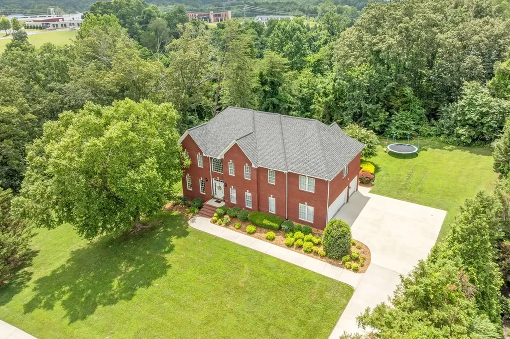 992 Stonebridge Circle Cookeville TN 38501