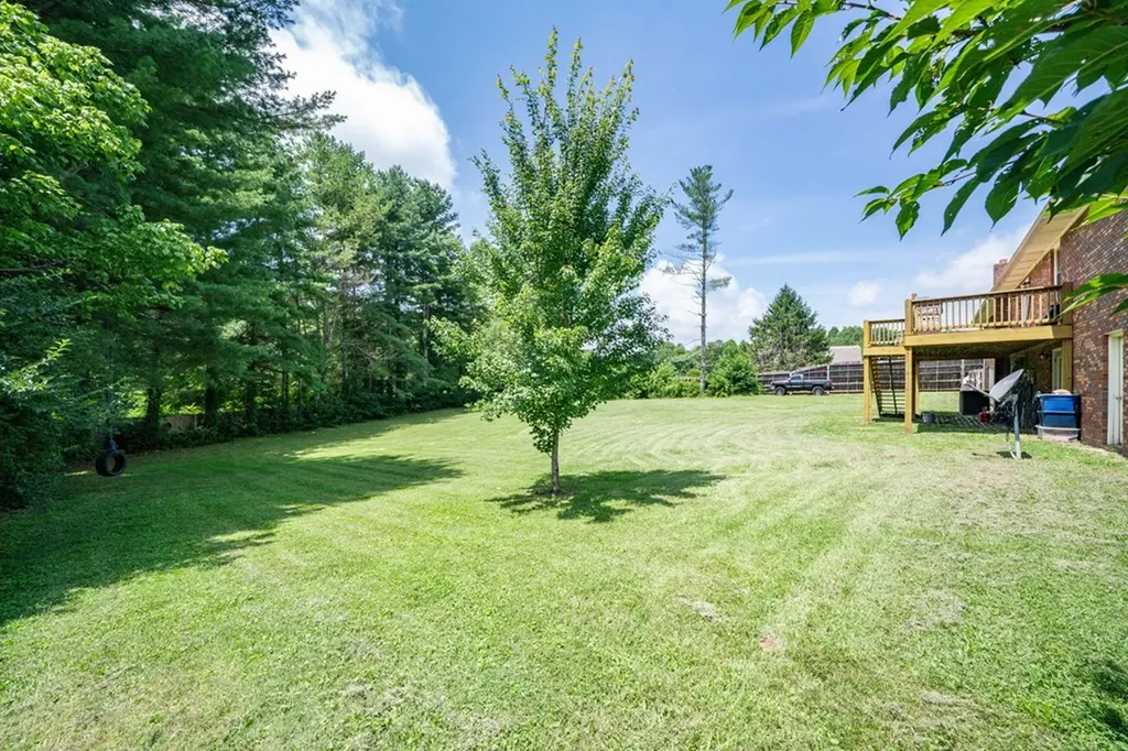 1825 Hanging Limb Monterey TN 38574