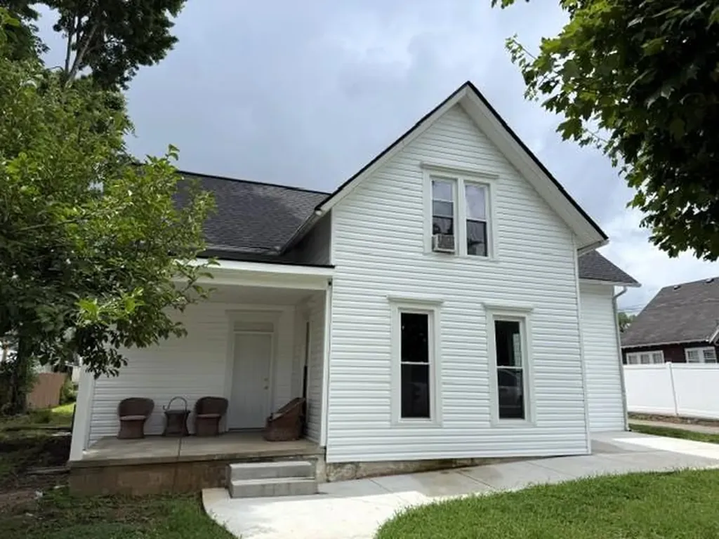 203 Donnell Street Mcminnville TN 37110