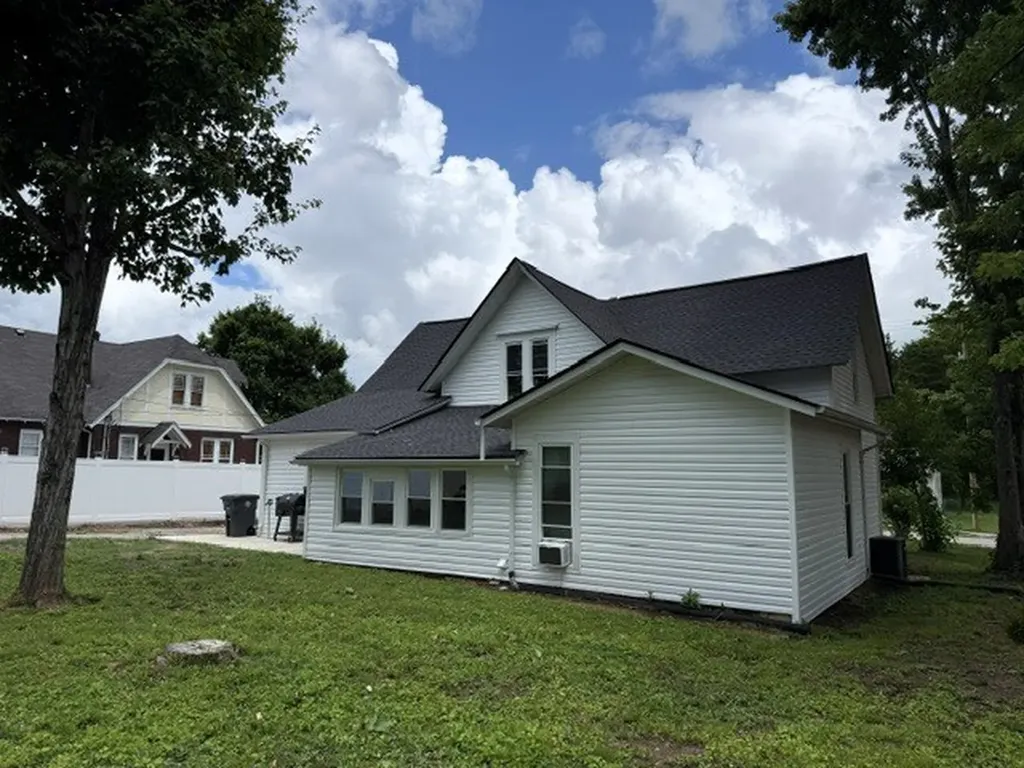 203 Donnell Street Mcminnville TN 37110