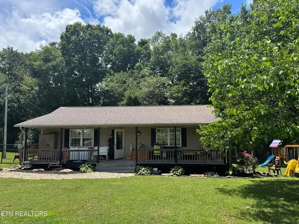 Crossville TN, 51 Rhododendron Circle