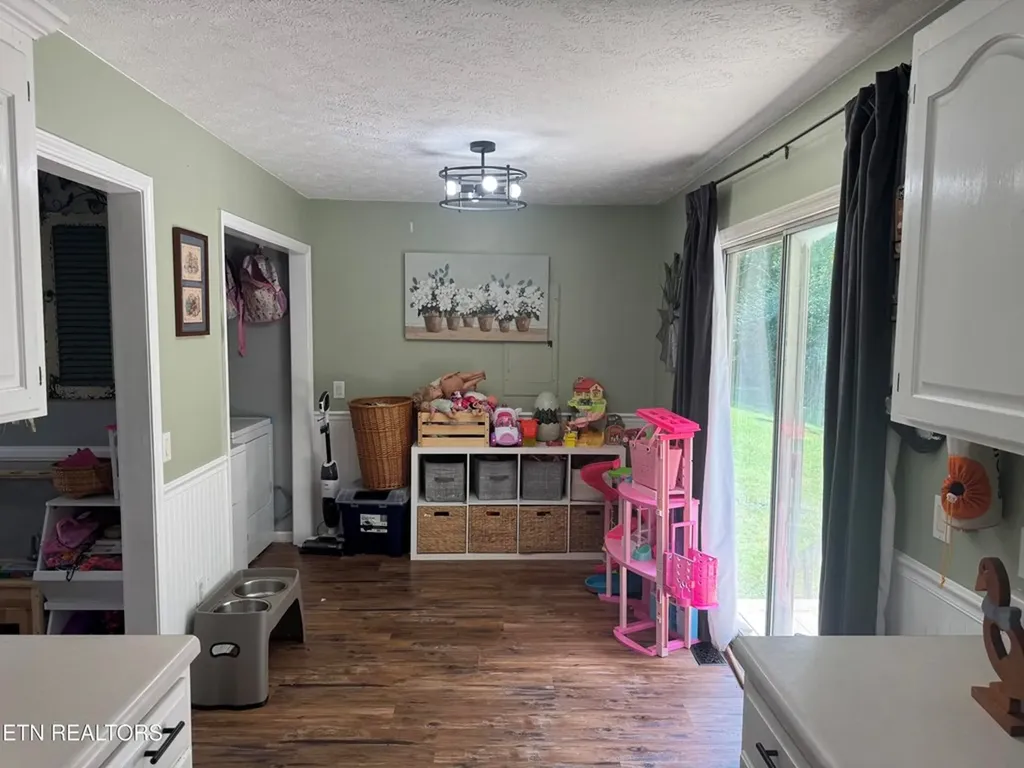 51 Rhododendron Circle Crossville TN 38555