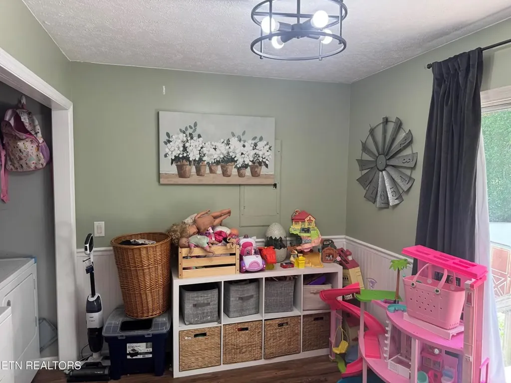 51 Rhododendron Circle Crossville TN 38555