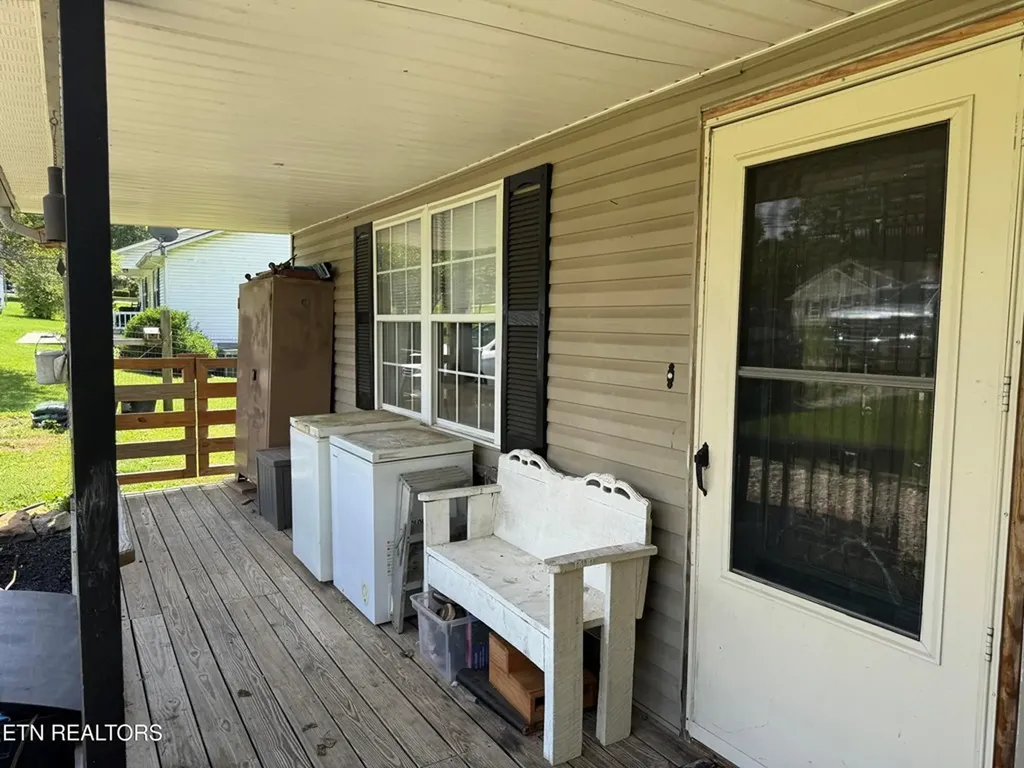 51 Rhododendron Circle Crossville TN 38555