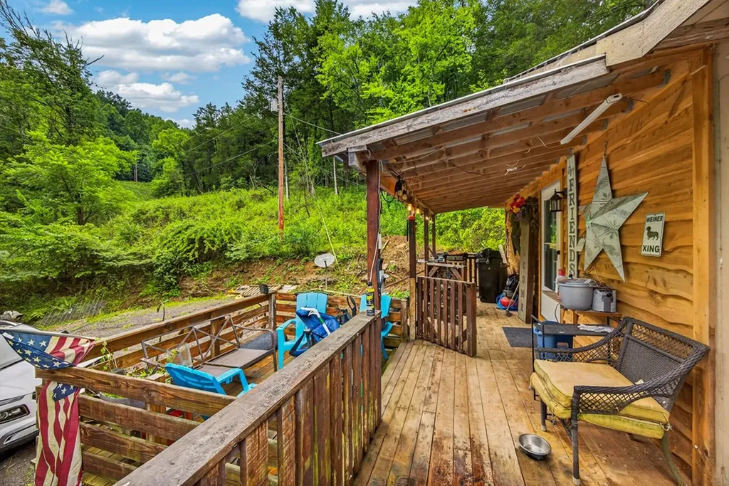 339 Wheeler Town Lane Bloomington Springs TN 38545