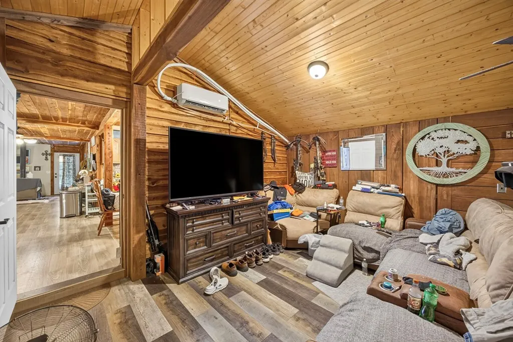 339 Wheeler Town Lane Bloomington Springs TN 38545