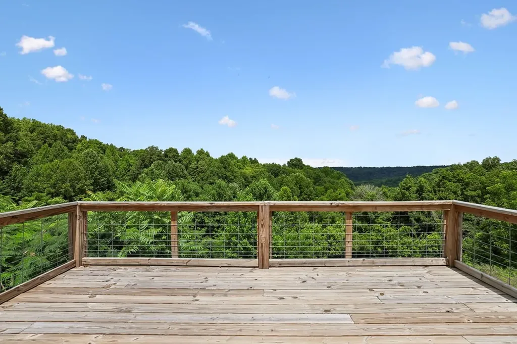 1124 Dale Ridge Road Dowelltown TN 37059