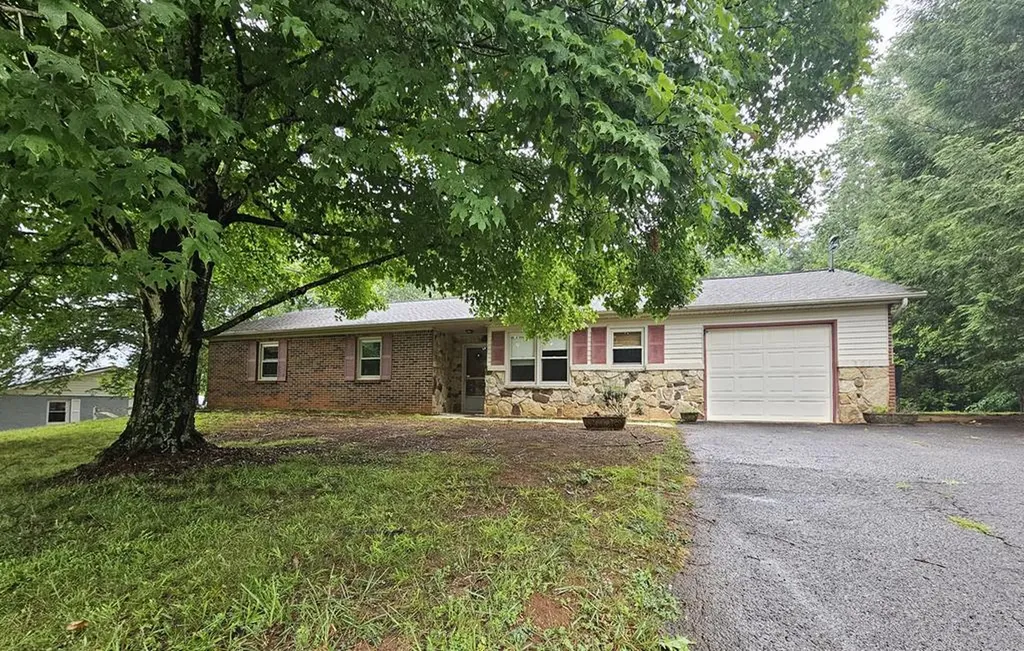 Cookeville TN, 301 Cora Road