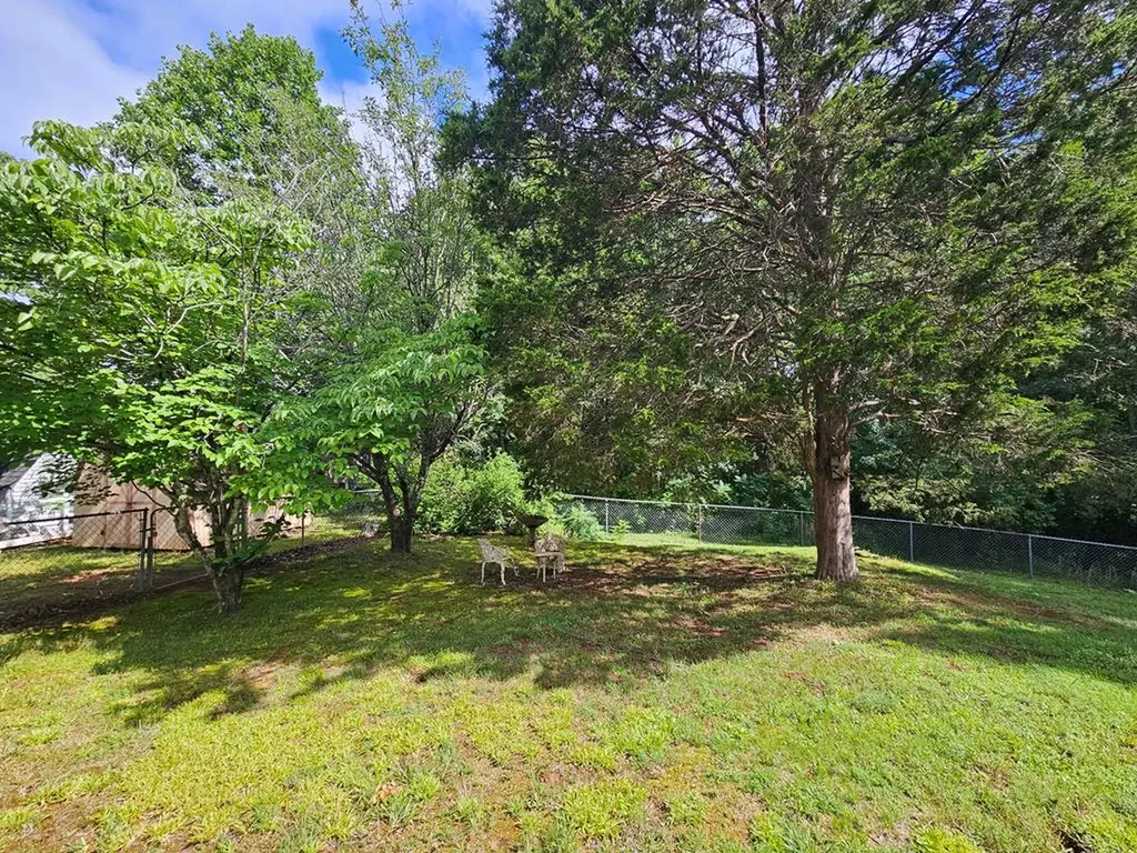 301 Cora Road Cookeville TN 38501
