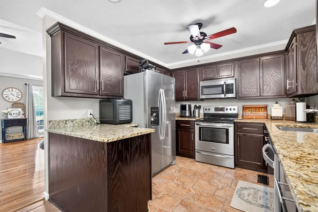 173 Cubb Hollow Gainesboro TN 38562