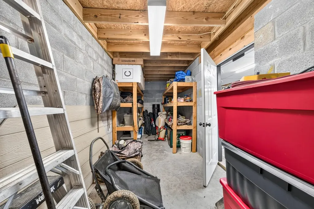 173 Cubb Hollow Gainesboro TN 38562