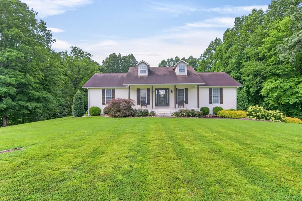 173 Cubb Hollow Gainesboro TN 38562
