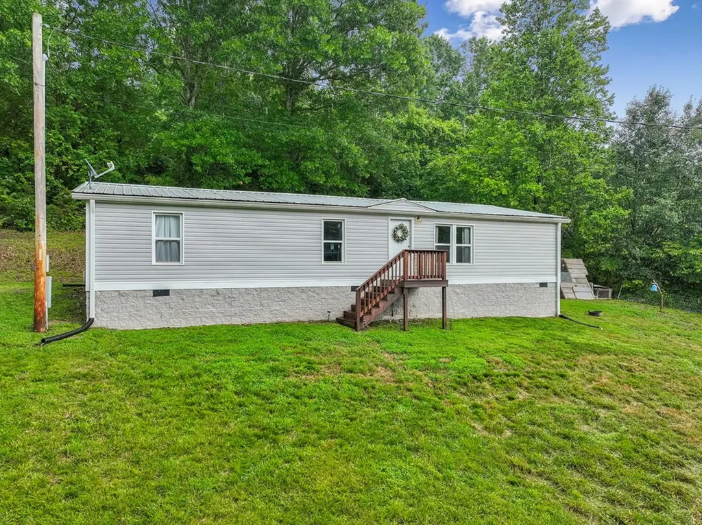 119 Dyer Branch Road Gordonsville TN 38563