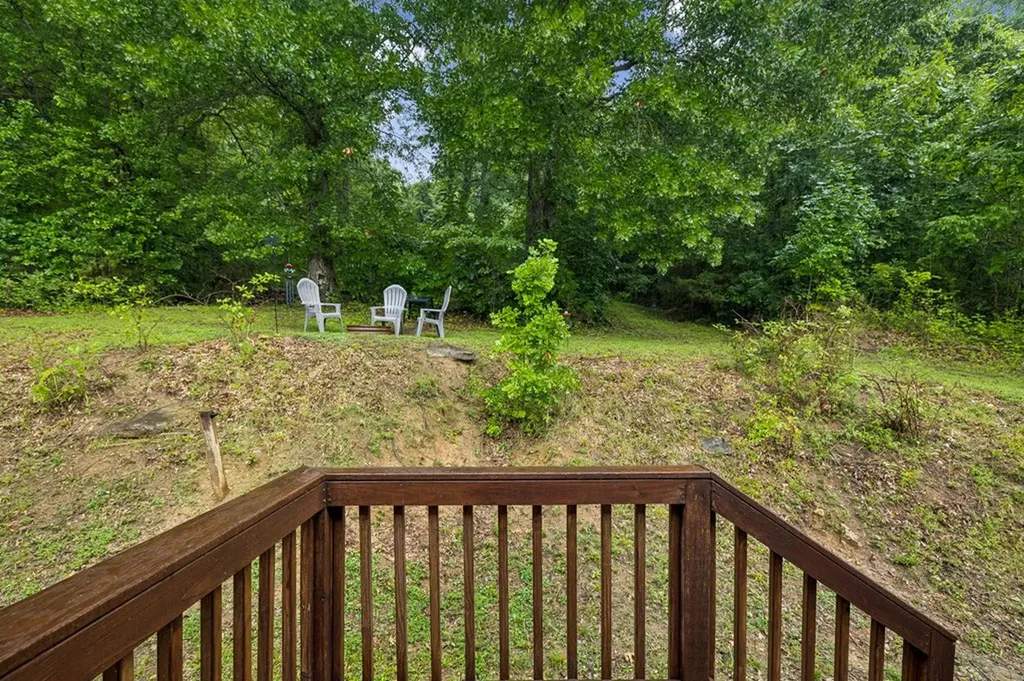 119 Dyer Branch Road Gordonsville TN 38563