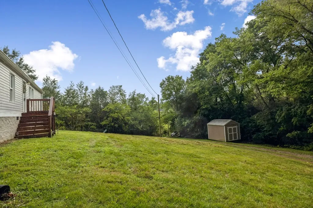 119 Dyer Branch Road Gordonsville TN 38563