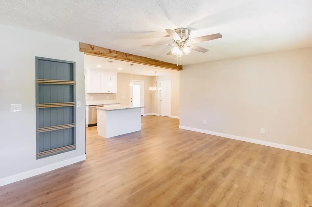 4543 S Creek Road Cookeville TN 38506