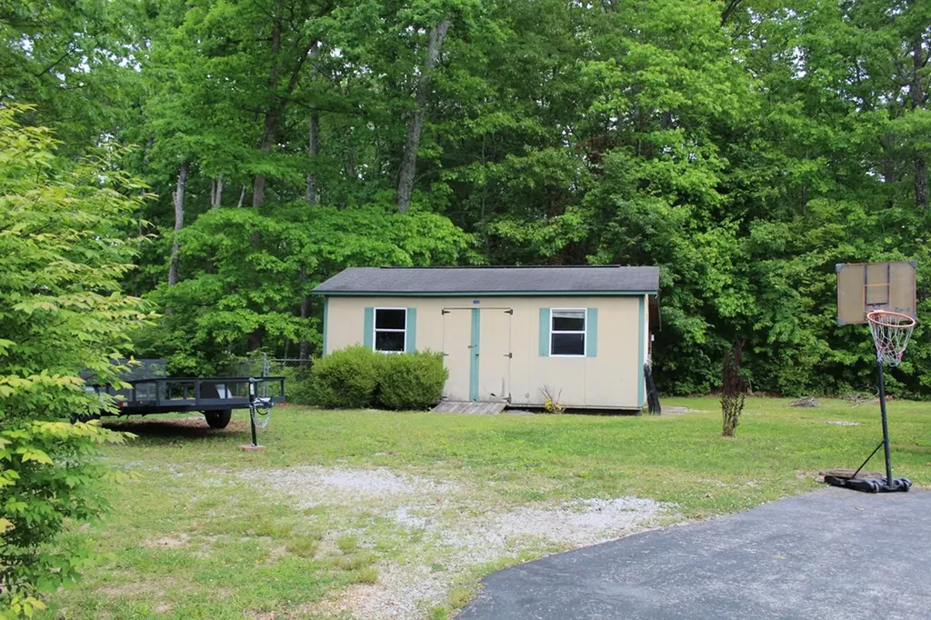 201 Hillsway Crossville TN 38555