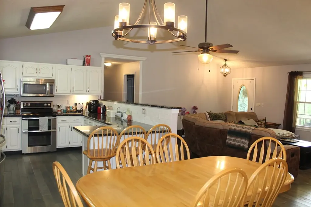 201 Hillsway Crossville TN 38555