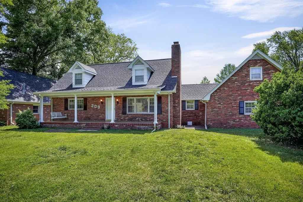 209 Myers Street Livingston TN 38570