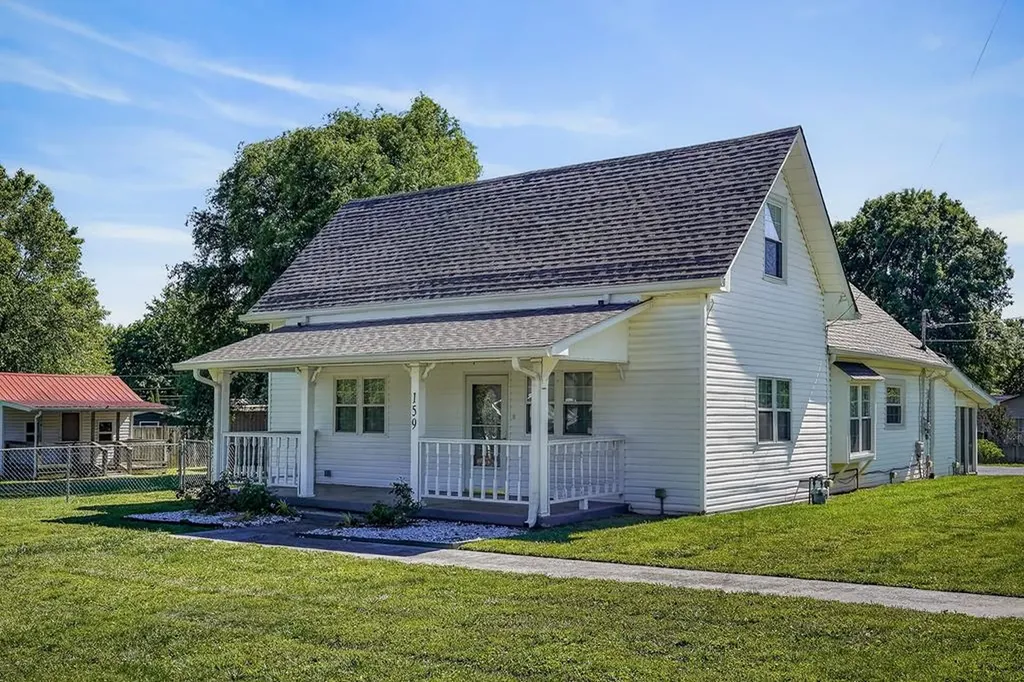 159 2nd Avenue S Algood TN 38506