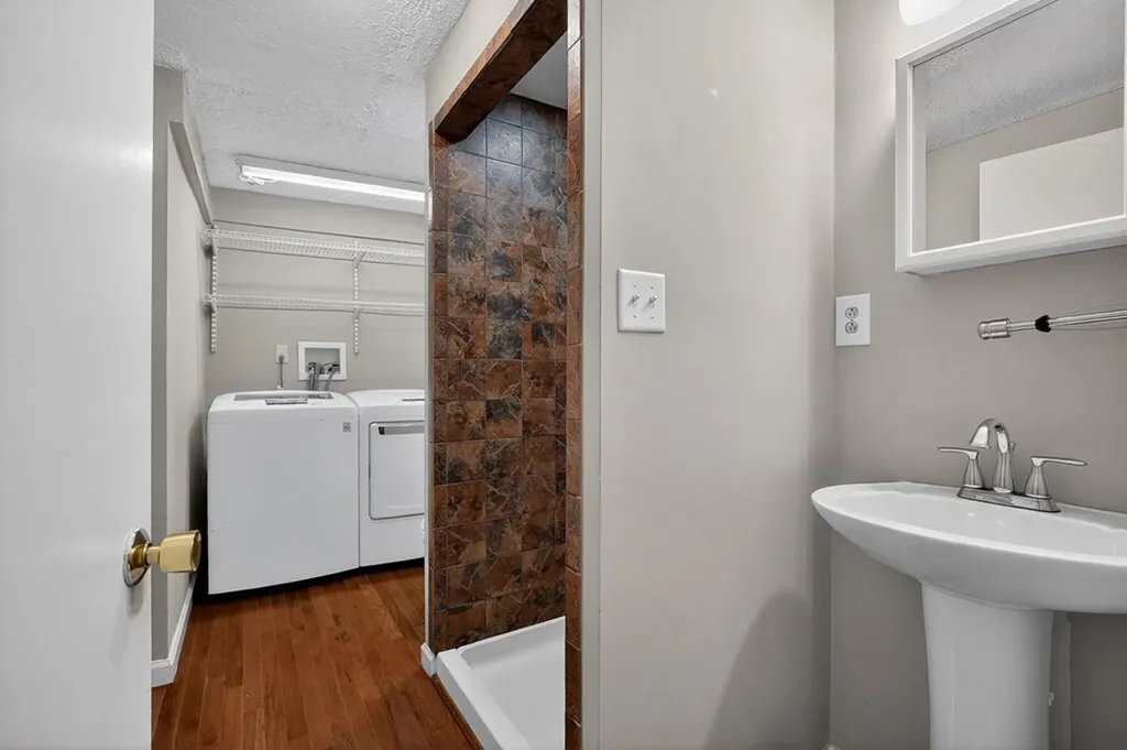 159 2nd Avenue S Algood TN 38506