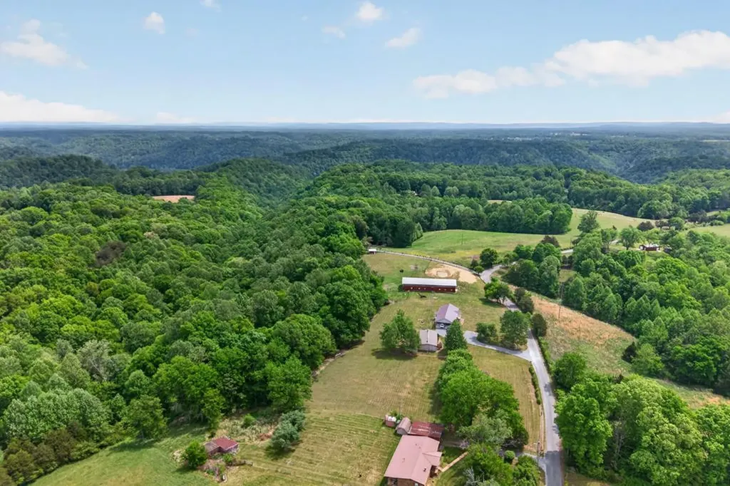 259 Freewill Ridge Road Gainesboro TN 38562