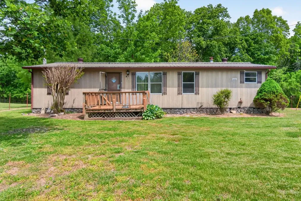 259 Freewill Ridge Road Gainesboro TN 38562