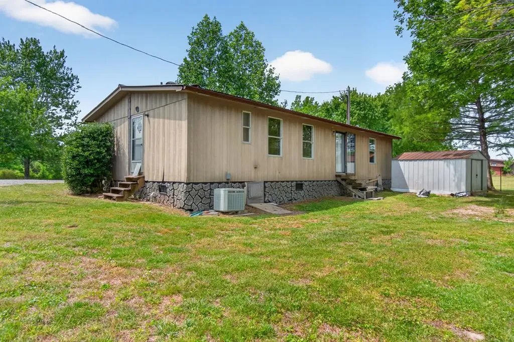 259 Freewill Ridge Road Gainesboro TN 38562